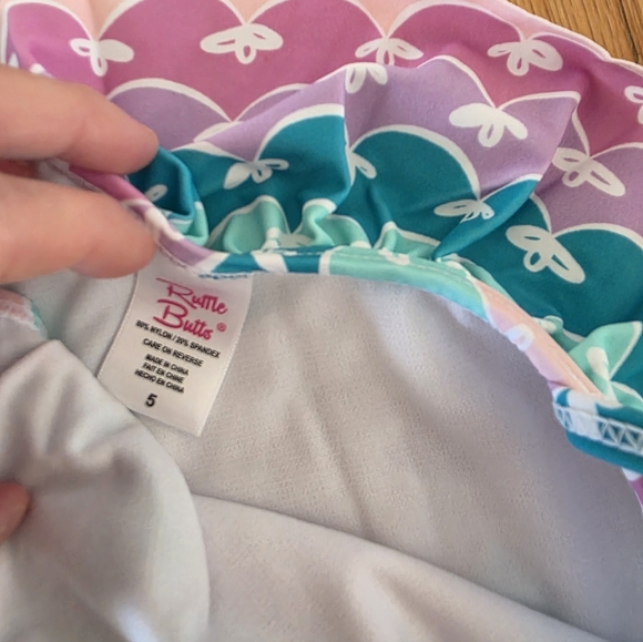 Ruffle butts Swimsuit - Picture 2 of 2